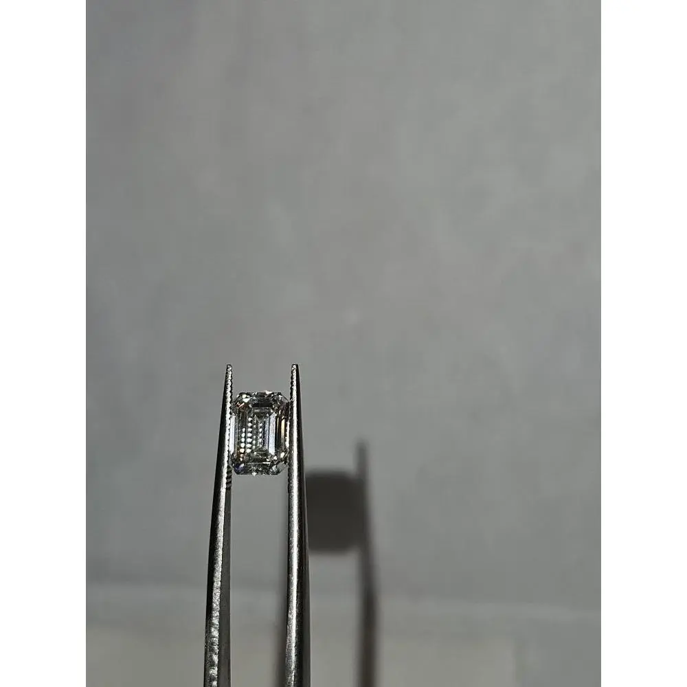 1.55 ct H Vs1 Emerald Cut Lab Grown Diamond IGI Certified 7.72x5.69x3.74mm Excellent Polish Symmetry No Fluorescence CVD Type IIa