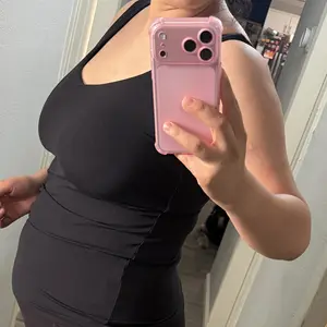 MOMANDA Natrelax Maternity Nursing Tank Tops with Built in Bra Sleeveless Casual Pregnancy Tee V Neck Workout Shirt Postpartum Outfit