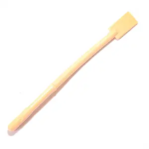 The Applicator - An innovative tool to apply and mix creams, serums, and product