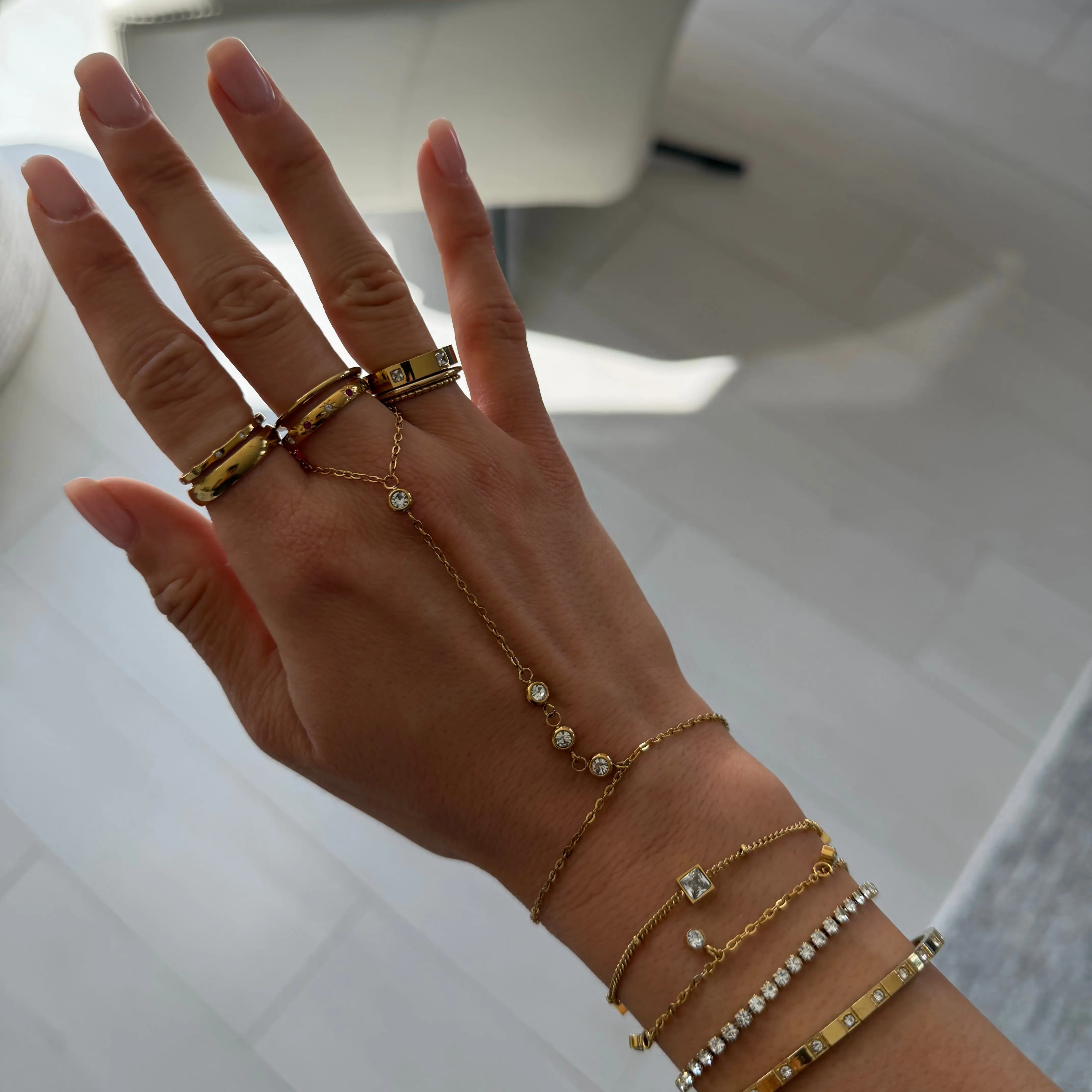 EVRY JEWELS Gold or Silver Plated Women's Hypoallergenic Grace Hand Chain
