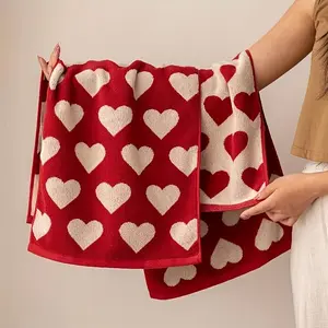 A Super Soft Geometric Towel - Rectangular Design, Perfect for Valentine'S Day Gift, Quick-Drying Modern Style, Personalized Fabric, Suitable for Kitchen Or Bathroom Use