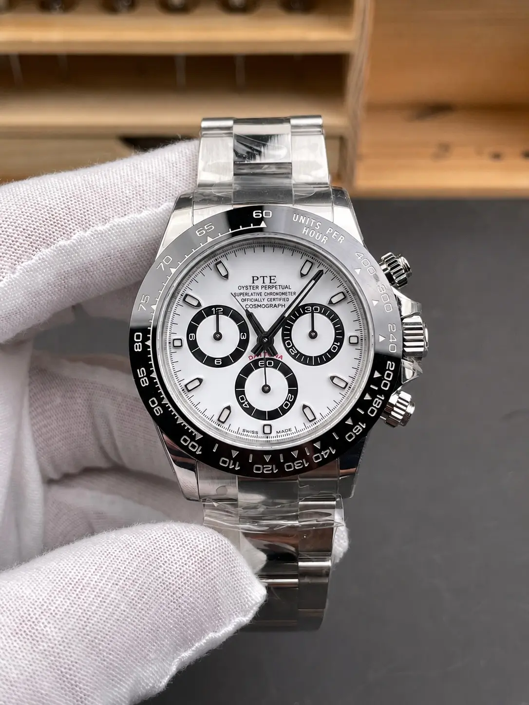 Luxury Automatic Chronograph Watch for Men – White Dial Stainless Steel Mechanical Sports Wristwatch