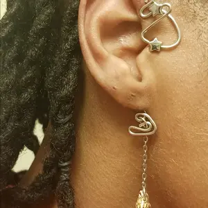 Nia Wire Ear Cuff