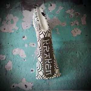 Japanese Wave Blade Putter Headcover - White | Kraken Golf