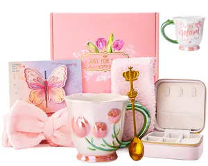 Doublewhale Tulip Mom Gifts Set Mother's Day 7Pcs Birthday Gifts for Mom, 18Oz Ceramic Pearlescent Glaze Mommy Tulip Mug Set with Headband Spoon Socks Card Gift Box Jewelry Case for Valentine