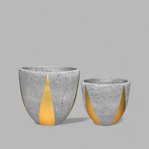 VT206AB - PAINTED FOAM LITE & CONCRETE PLANTER