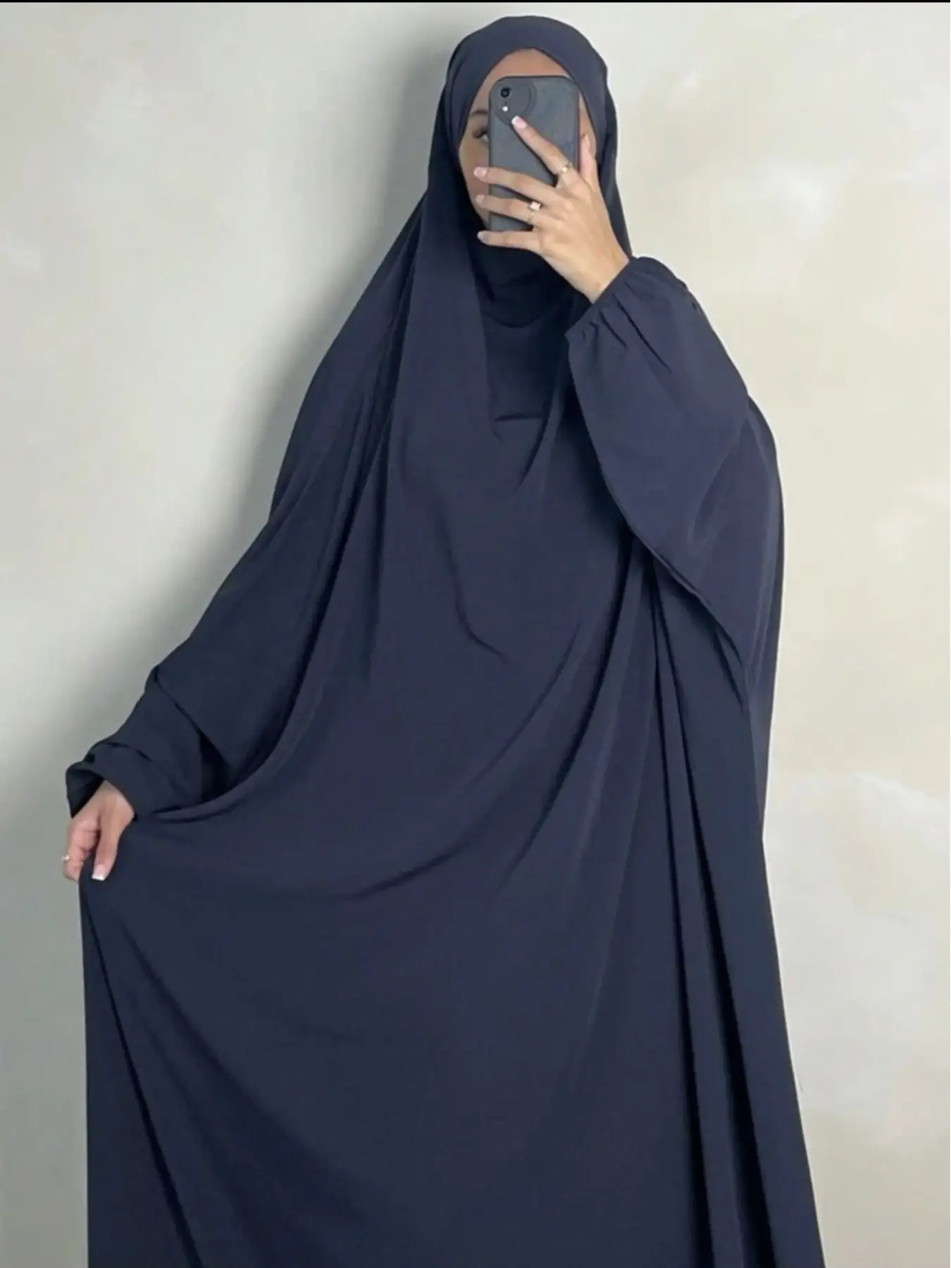 Traditional Middle Eastern Long Robe, Oversized Plain Hooded Caftan, Modest Woven Fabric, All Seasons Wear