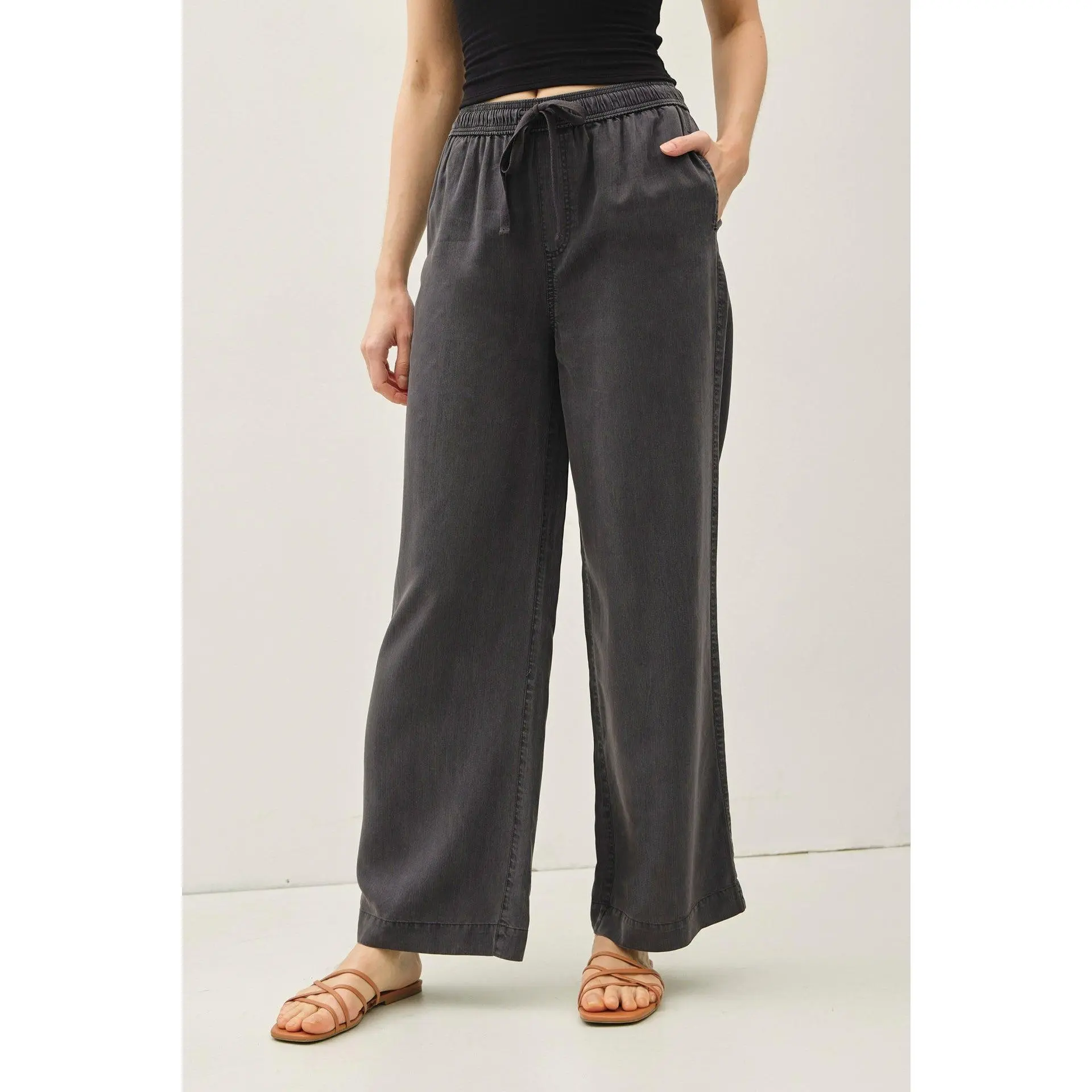 Women's Mineral Washed Wide-Leg Pants - Drawstring, Elastic, Soft and Comfortable Fabric, Casual Everyday Wear, All Seasons, Loose-Fitting, Large, Normal Type, High Stretch, Organic Material, Bottom, Lady, Casual Fabric Pants, Effortless Pants