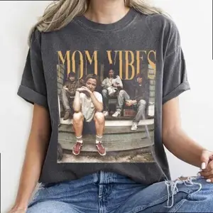 Vintage 90s Mom Vibes Shirt for Women, Empowering Cool Mom Thug Life T-Shirt