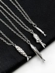 1 piece Summer Beach Autumn Swordfish Clown Fish Carp Women's Necklace Stainless Steel Fashion Marine Animals Summer Beach Jewelry Exquisite Chain Jewelry