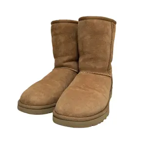 Pre-owned UGG Suede Small Leather Goods Classic Short Sheepskin Boots