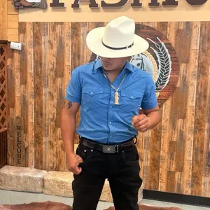 Men short-sleeved shirt