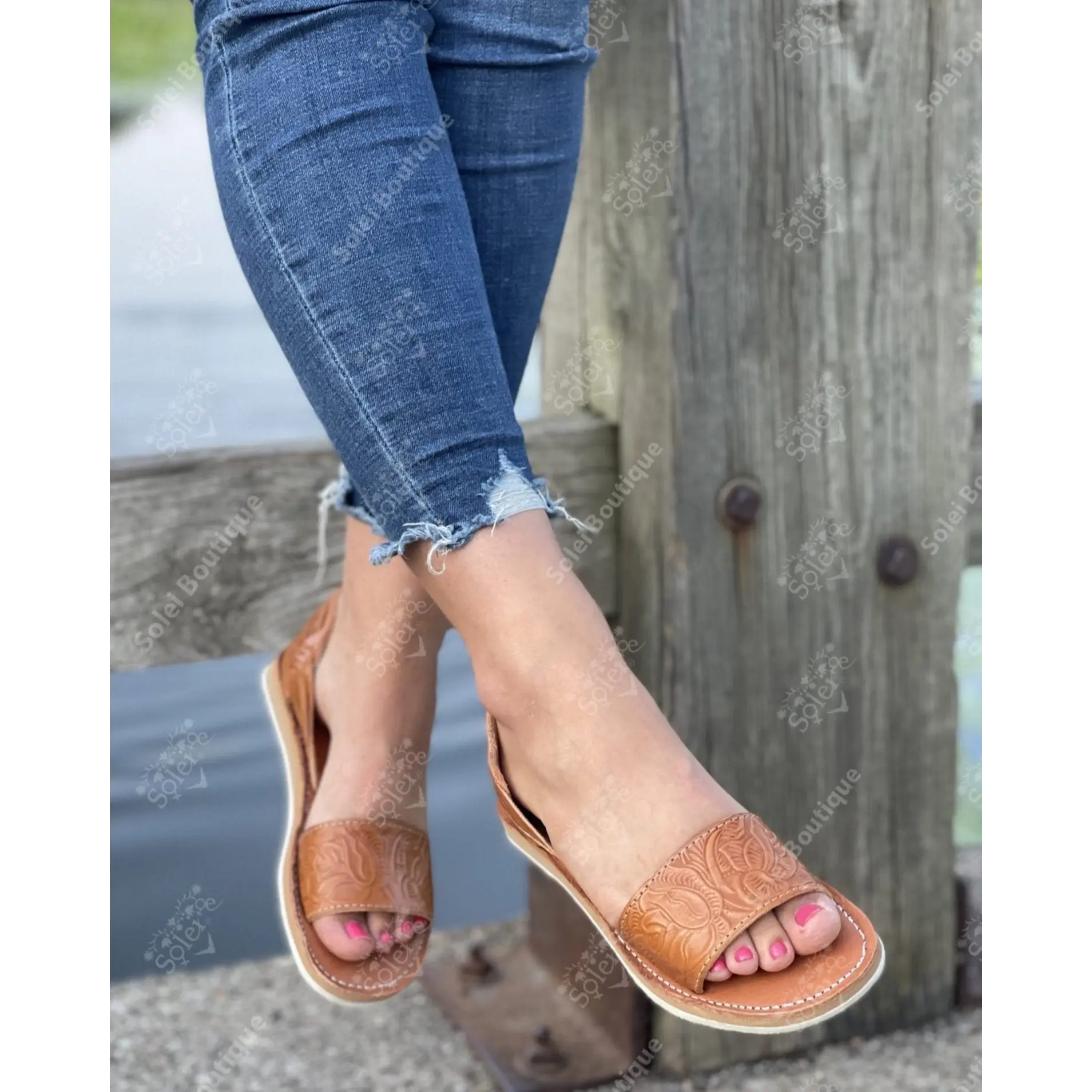 Rosalinda Flats