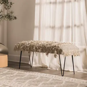 Saundatti Bench