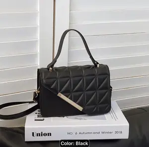 Luxury Quilted Crossbody Shoulder Bag for Women – Elegant Everyday Purse
