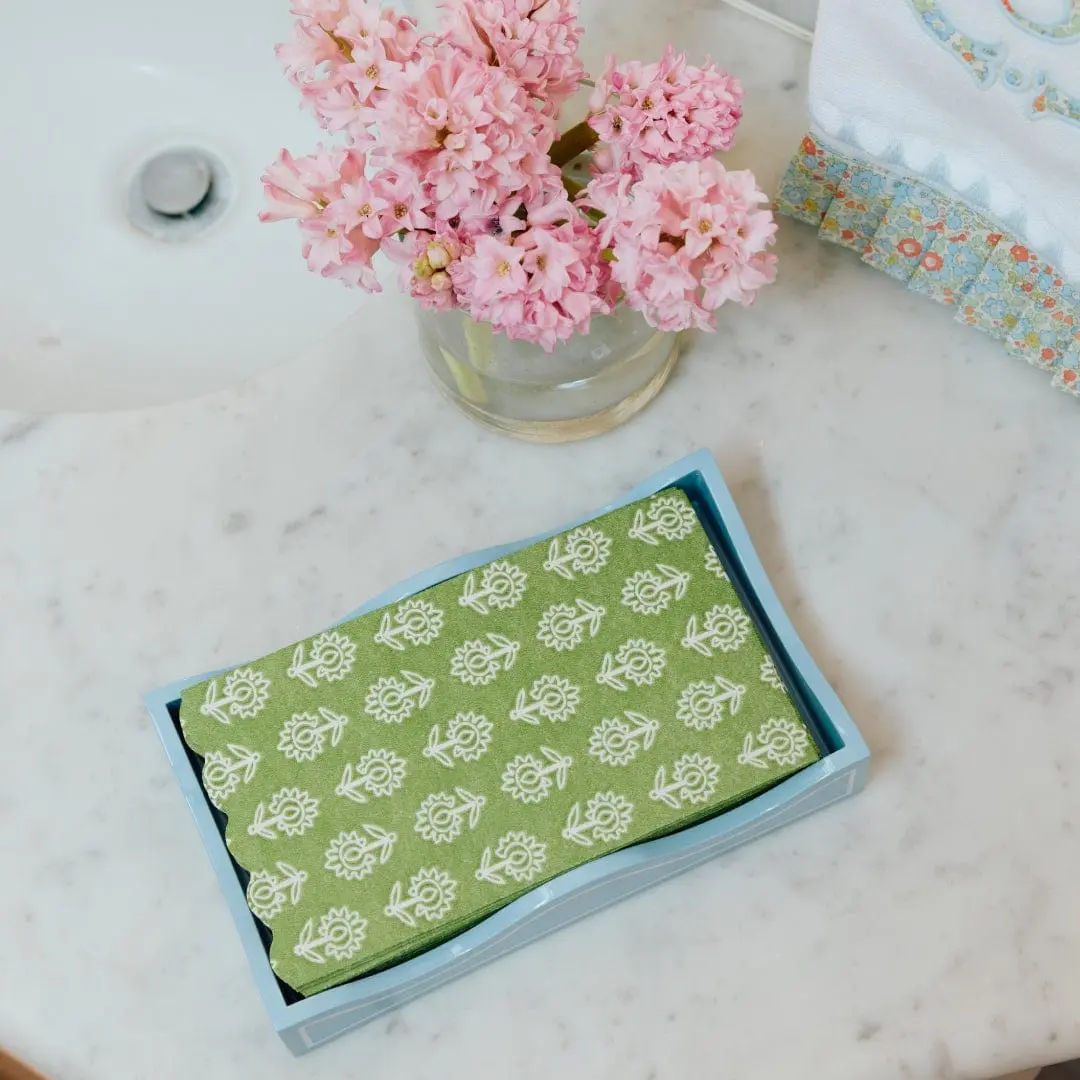 Linen-Like Paper Guest Towel and Lacquer Tray Set