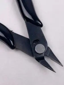 1PC Keratin Bond Cutting Pliers Pre- bonded Extensions Pliers Hair Pliers Cutter K-Tip Extensions Bonding Cutter