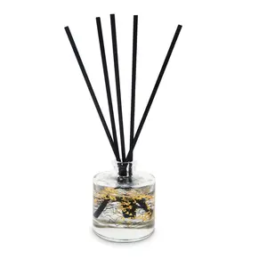Gold Splattered Reed Diffuser with Black Reeds - White Flower Scent