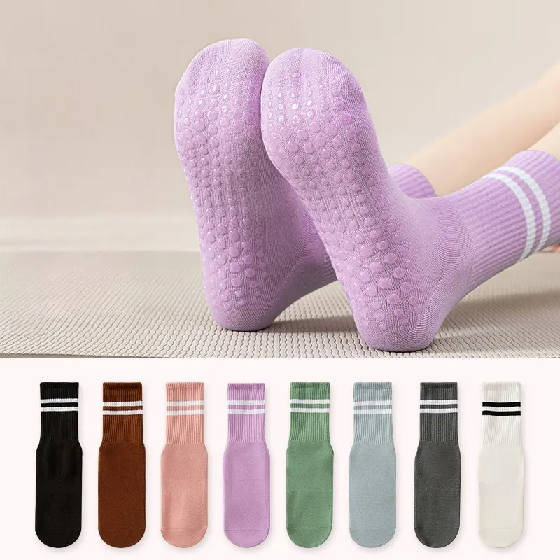 Women's Striped Non-Slip Yoga Socks, Full-Insole Silicone Gripper Bottom, Breathable Knit for Pilates, Home Workouts