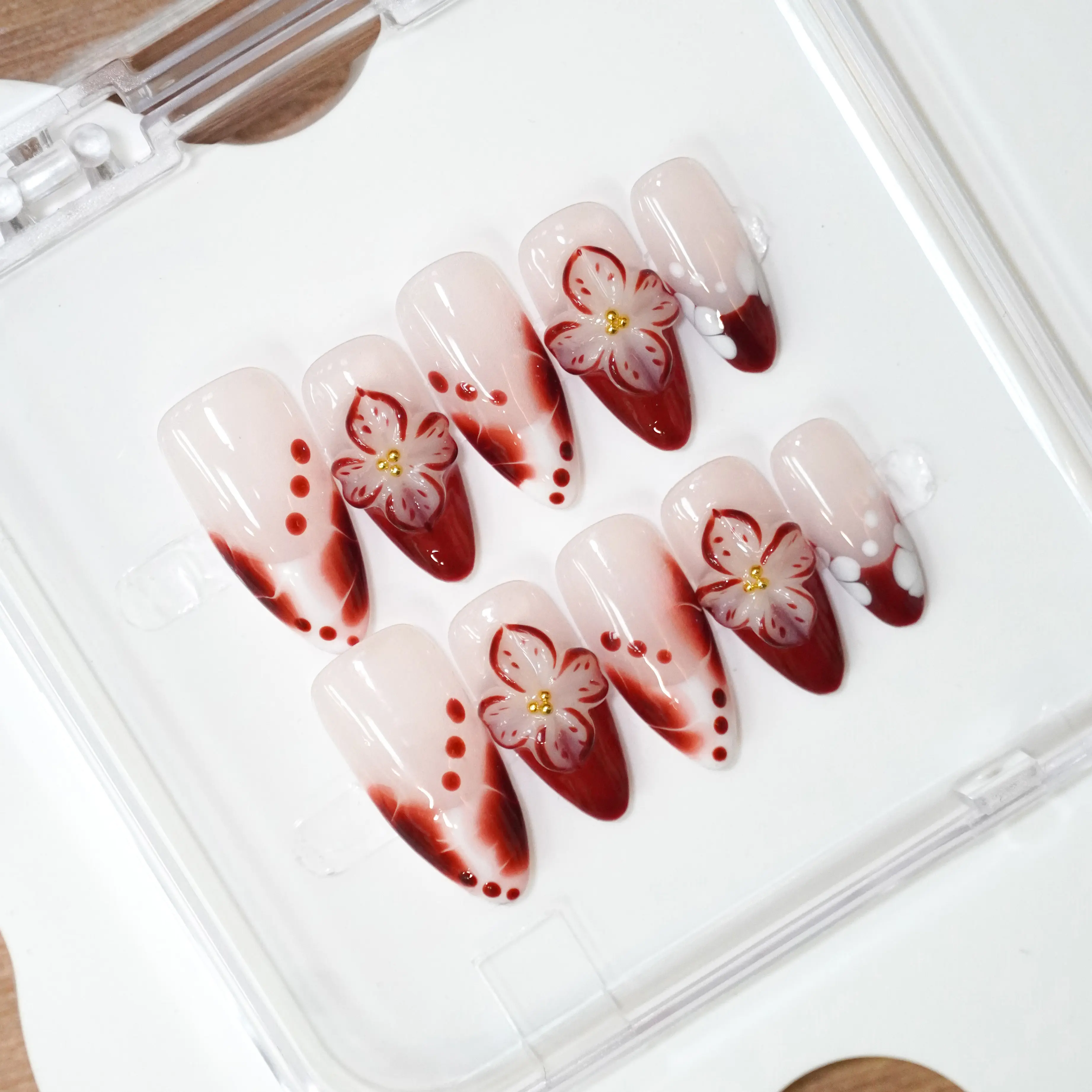 GlamoDiva Tropical Flower Gradient Hand-painted Medium Almond Acrylic Press-on Nails For Women/Girls, Reusable False Nails, Instant Manicure, Long Lasting, Salon Quality, For Halloween, Prom, Summer Vacation, Daily Life, Day Work