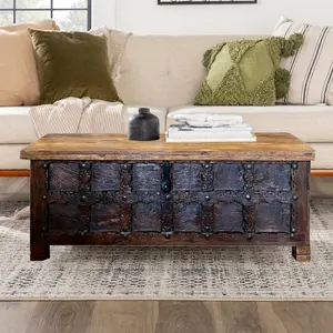 Antique Trunk Table Rustic Storage Chest Dark Wood Coffee Table 53 Antique Trunk Table Rustic Storage Chest Dark Wood Coffee Table 53