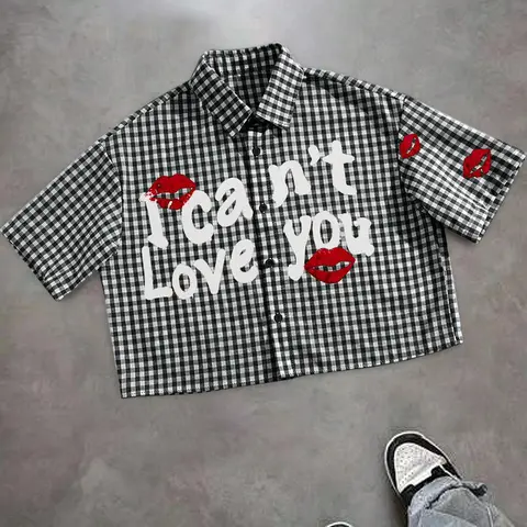 Unisex Short Cropped Plaid Checked Lip Shape Letter Print Design, Casual Fashion, Casual Style Streetwear, Comfortable Fit, Perfect for Daily Wear, All Seasons