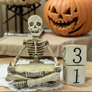 Halloween Countdown Skull Statue - Adjustable DIY Date Display for 3 Days Resin Figurine for Desk Table Decor Spooky Gothic Gift Office Art Ornaments