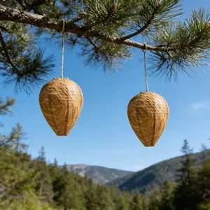 2/5pcs Realistic Wasp Nest, Natural Wasp Deterrent, Outdoor Hanging Fake Wasp Nest, Excellent Bee Protection for Garden/patio/balcony/yard, Garden Bug Repellent