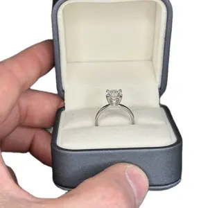 2 Carat Round Diamond Solitaire 14K