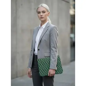 Luxury  tote bag Clutch Bags Women's bag Highest quality Envelope package documents Toiletry Pouch Protection Makeup Leather Cosmetic