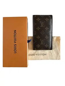 Pre-owned Louis Vuitton leather Small Leather Goods Monogram Vertical Wallet with Box and Dustbag