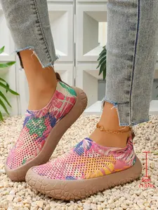 Women's Boho Floral Print Knit Slip-On Shoes - Breathable Casual Sneakers with Textured Sole for Summer & Vacation Bohemian Flat Shoes