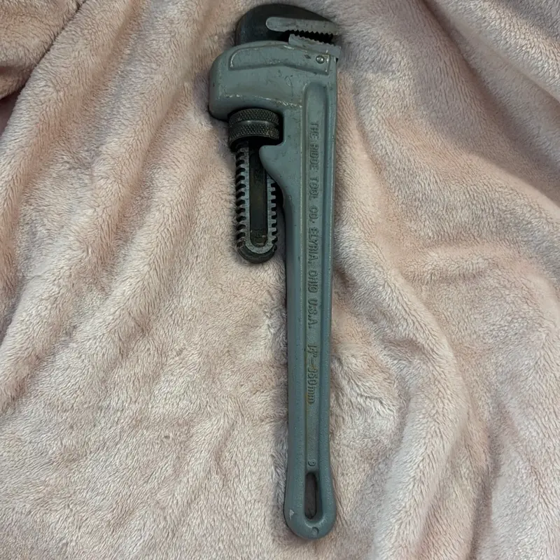 Rigid 14-in Aluminum Pipe Wrench, Heavy-Duty Plumbing Tool for Pipe Installation & Repair