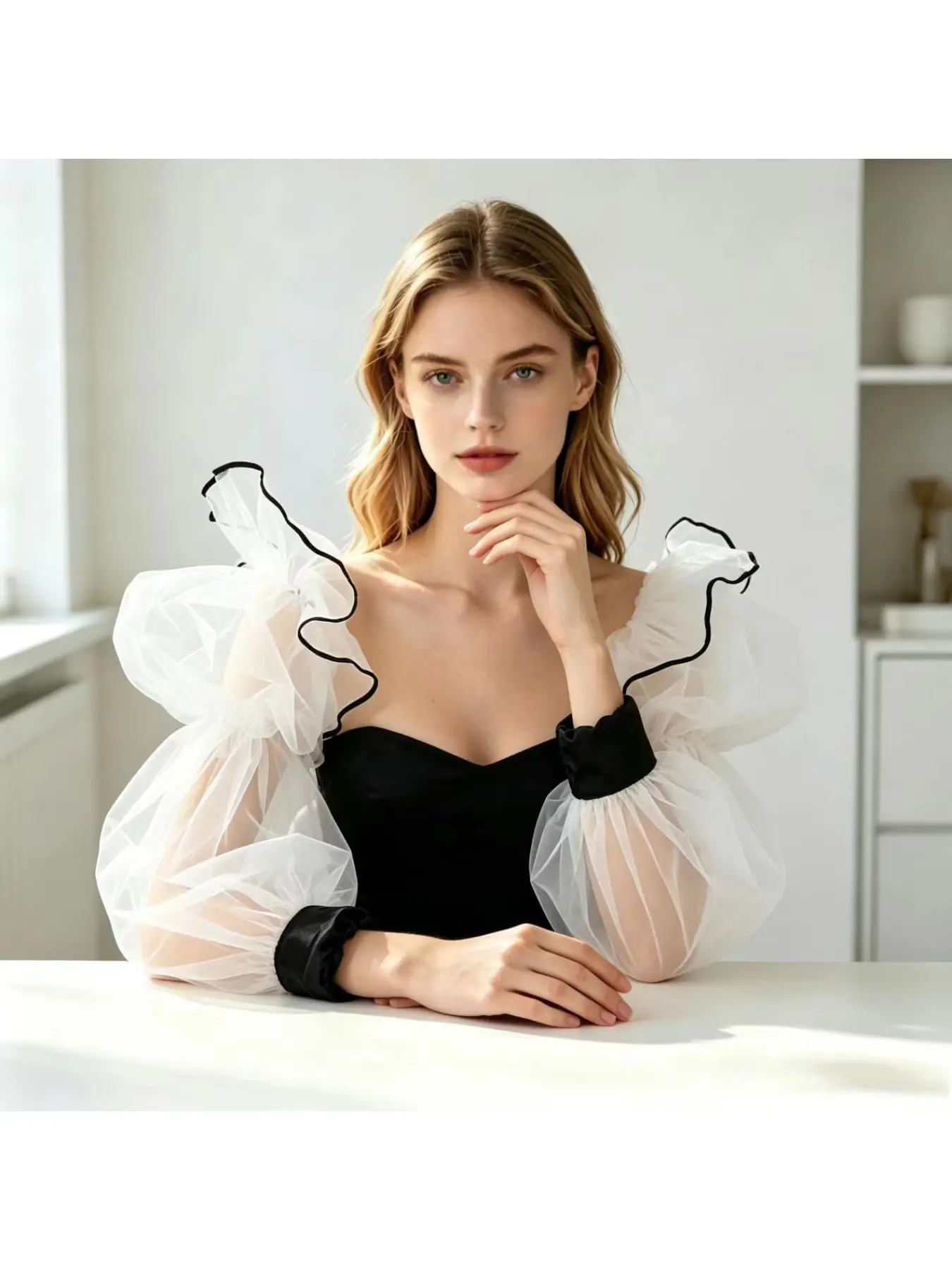 New white organza puff-sleeve wedding dress with detachable fluffy sleeve accessories