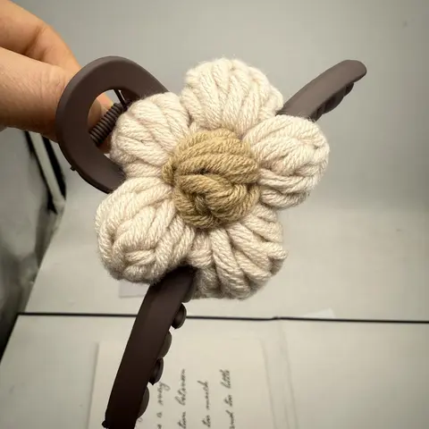 1 Piece Fashion Flower Design Hair Claw For Women, Large Size Easy Grasping Claw Clip, Hairclip, Casual Floral Hair Accessories For Daily Used, Hijab Hair Clip