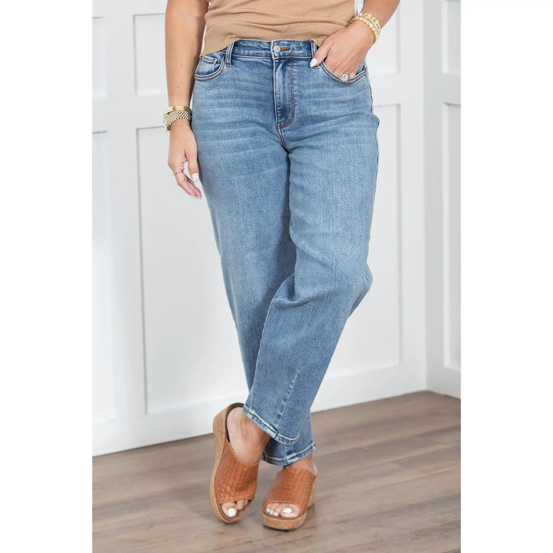 Women's Andrea Judy Blue Denim Barrel Jeans, Polyester-Spandex Fabric Bottom