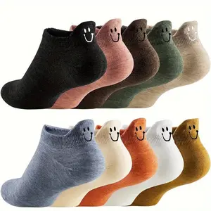 1pcs Cute Face Ankle Socks for Women - Soft & Comfortable Low-Cut Design, Smiling Face Pattern, Assorted Colors (Black, Pink, Brown, Green, Beige, White) - random color, Cute Socks Womenswear