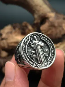Vintage Catholic Saint Benedict Exorcist Ring /silver Color Men Stainless Steel Fashion Cross Religious Pendant Jewelry Gift