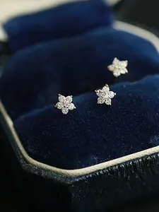Small Flower Earrings Studs, Cubic Zirconia, Elegant Jewelry Accessory for Daily Wear & Special Occasions, Fashion Designer for Modern Trendy Women, Versatile Earrings