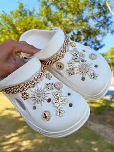 18 Piece Sun Bear Butterfly Flower Rhinestone Chain Shoe Decorations, Bling Shoe Charms, DIY Creative Casual Accessories for Parties and Special Occasions