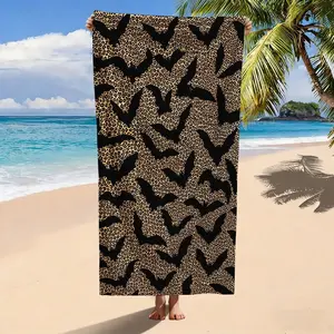 Leopard Print Bat Pattern Beach Towel, Microfiber Quick Dry Sand Free Oversized Bath Towel, Absorbent Soft Swim Towel for Halloween, Summer Vacation, Pool, Beach, Holiday, Travel, Gift for Women