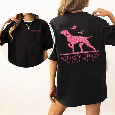 Women's Chic Printed Cotton T-Shirt - Loose Round Neck Pink Camo Hunting Dog Design, Retro Wild Southern Statement Top for Work, Party, Everyday Casual Wear