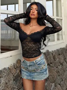 Women's Shoulder-Exposed Lace Patchwork Long Sleeve Short Top, Lady Slim Fit Party Clubwear, Soft Knit Aesthetic Casual Fashion for All Seasons, Womenswear