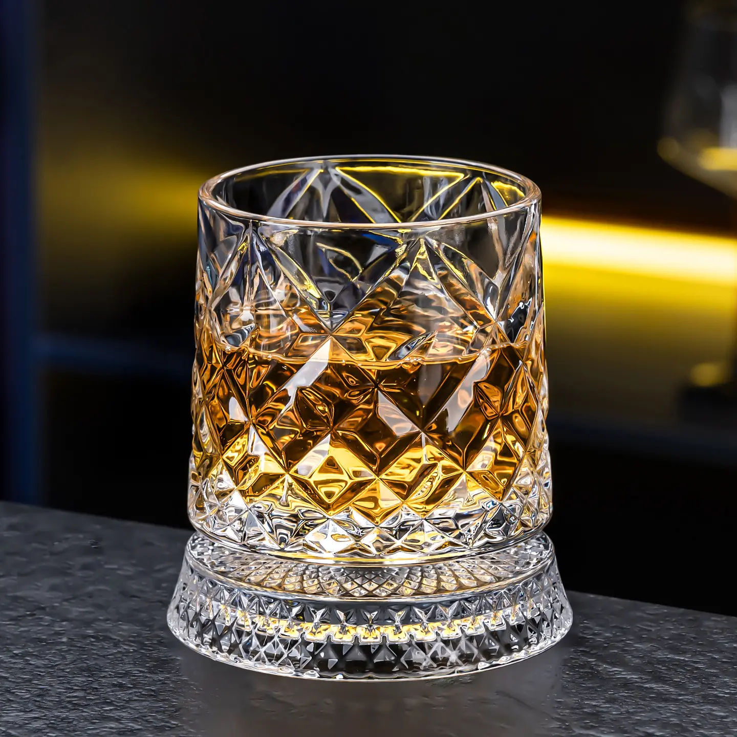 2026 New Luxurious Star-Cut Crystal Color-Changing Decorative Glass Set - 360-Degree Rotatable Whiskey & Wine Round Bottom Glasses, European Elegant Kitchenware Drinkware with 4-Color Illuminated Base, Bar Gift Stress-Relief Item, Color-Changing Glasses,