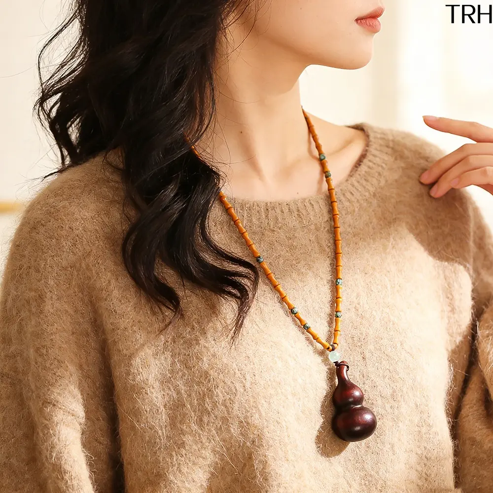 Bamboo Wood Necklace for Women, Handmade Beadwork with Sandalwood Gourd Pendant, Vintage Chinese Style Ethnic Layering Sweater Chain, Women's Fashion, Bamboo Wood Necklaces, Handmade Beadwork Necklaces