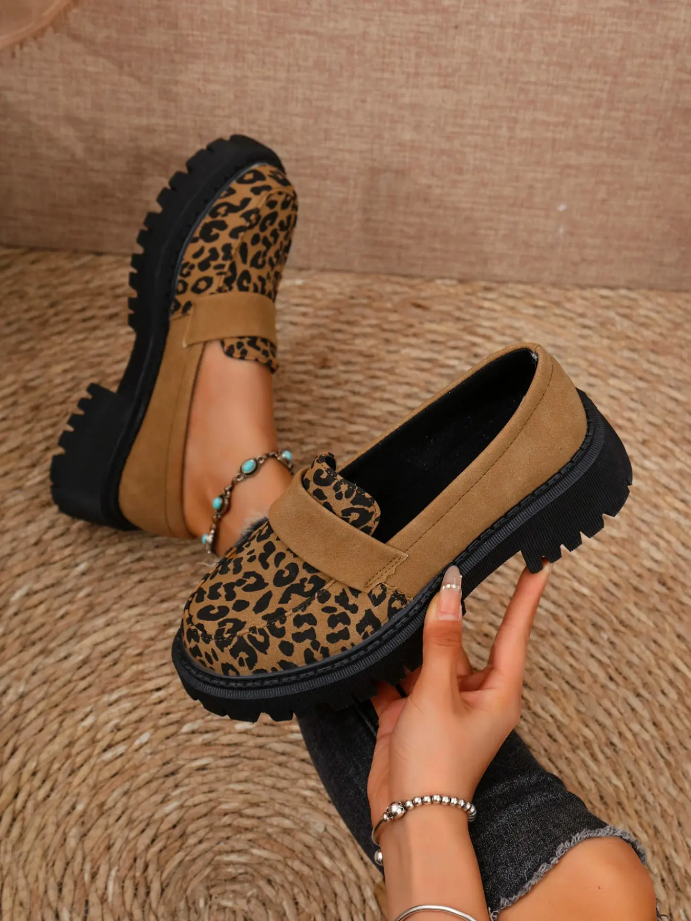 Fashion Leopard Print Bow Thick Sole Loafers for Women, Slip-On PU Leather Shoes, All Seasons, Comfortable and Stylish