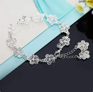 925 Sterling Silver Floral Bracelet for Women, 20CM Adjustable Chain, Elegant Floral Motif Design for Daily and Wedding Wear, Durable Fashion Jewelry Accessory