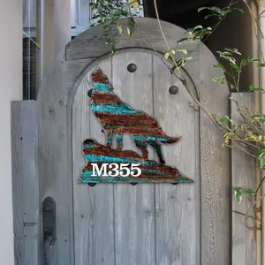 Designocracy MA98227-18 18 in. Wolf Log Cabin Wooden House Number Sign, Decorative Country Farmhouse Home Sign, Gift-Worthy Artwork for Home Decor