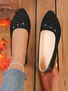 Black Suede Low Heel Pumps, Wave Stitch Rhinestone Shoes, Elegant Office Casual Shoes.	Elegant Office Shoes, Wave Stitch Pumps, Sophisticated Chic Shoes.