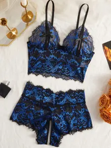 2pcs Women's Lingerie Set, Adjustable Strap Top With Bow Decor, Open Crotch Panty, Comfortable Elegant Lace Sleepwear Set